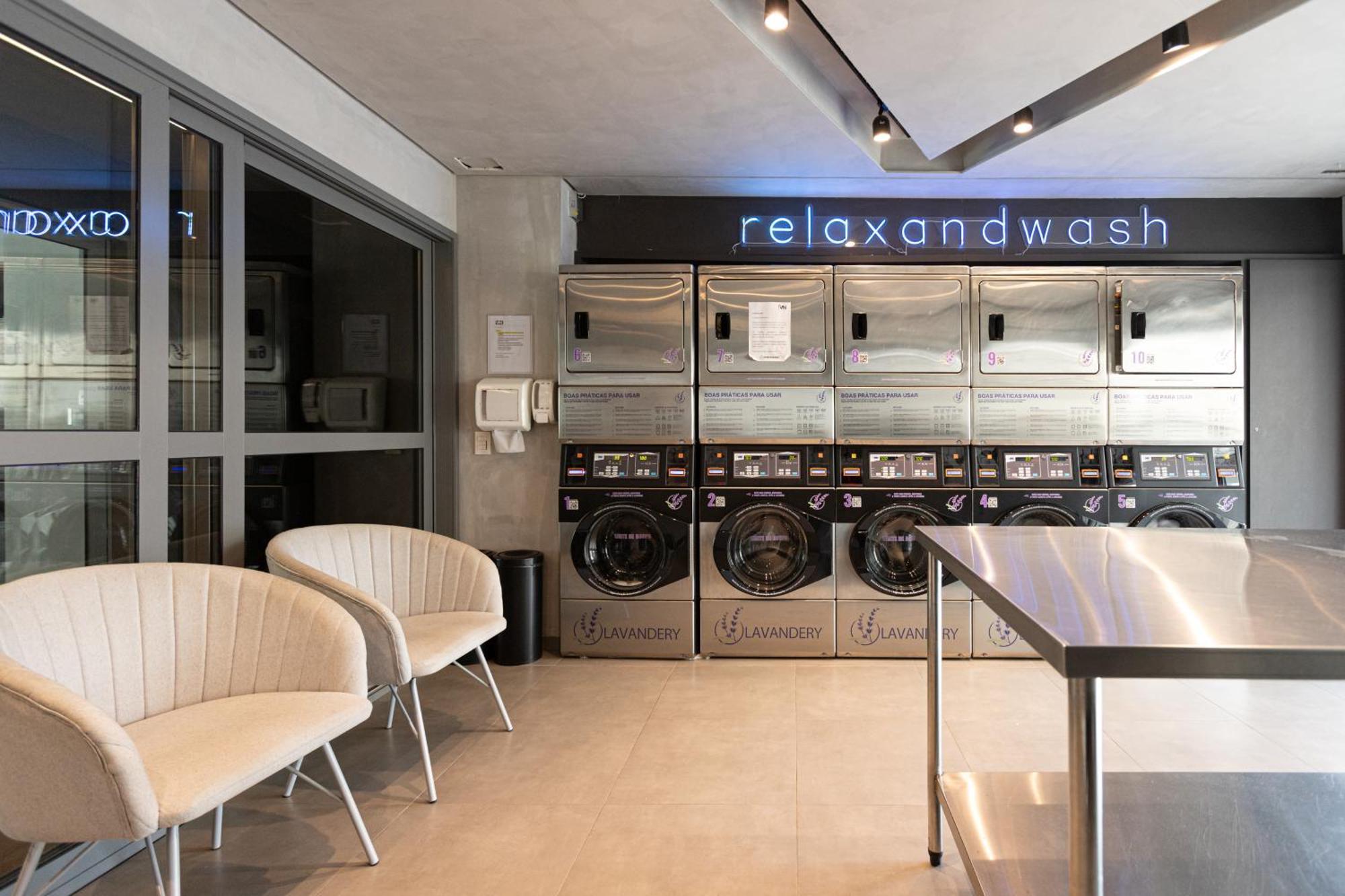 Vno - Metro Oscar Freire By Anora Spaces